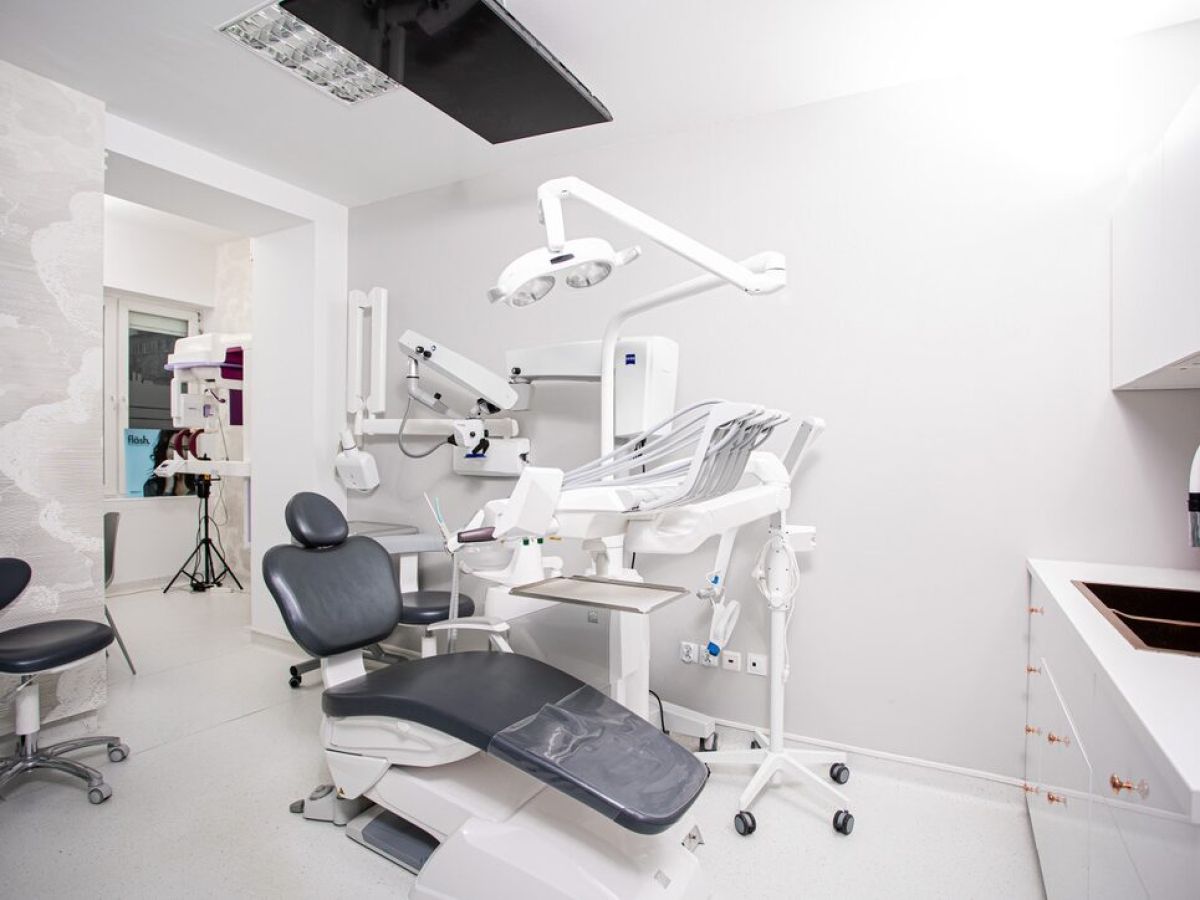 Nowoczesny gabinet stomatologiczny M-Dental Clinic w Pruszkowie